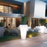 Biała donica podświetlana LED Micante Lidia Premium 