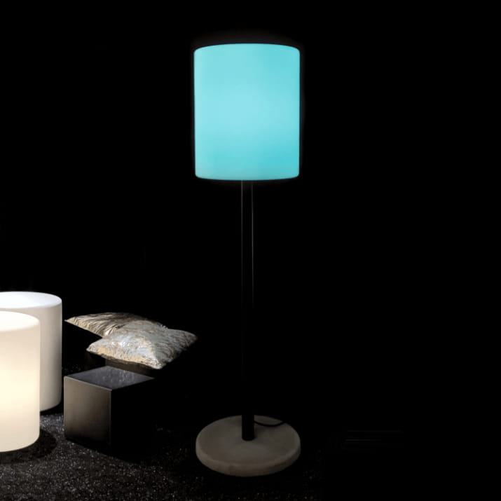Lampa LED stojąca na nodze z abażurem w kształcie walca Micante Gioia