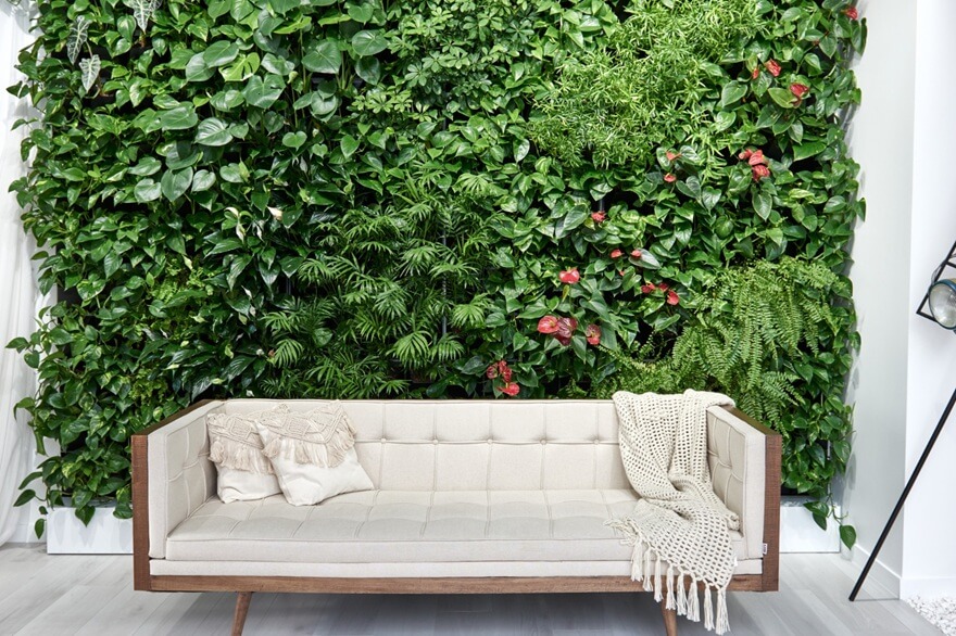 Mobilna zielona ściana w poczekalni